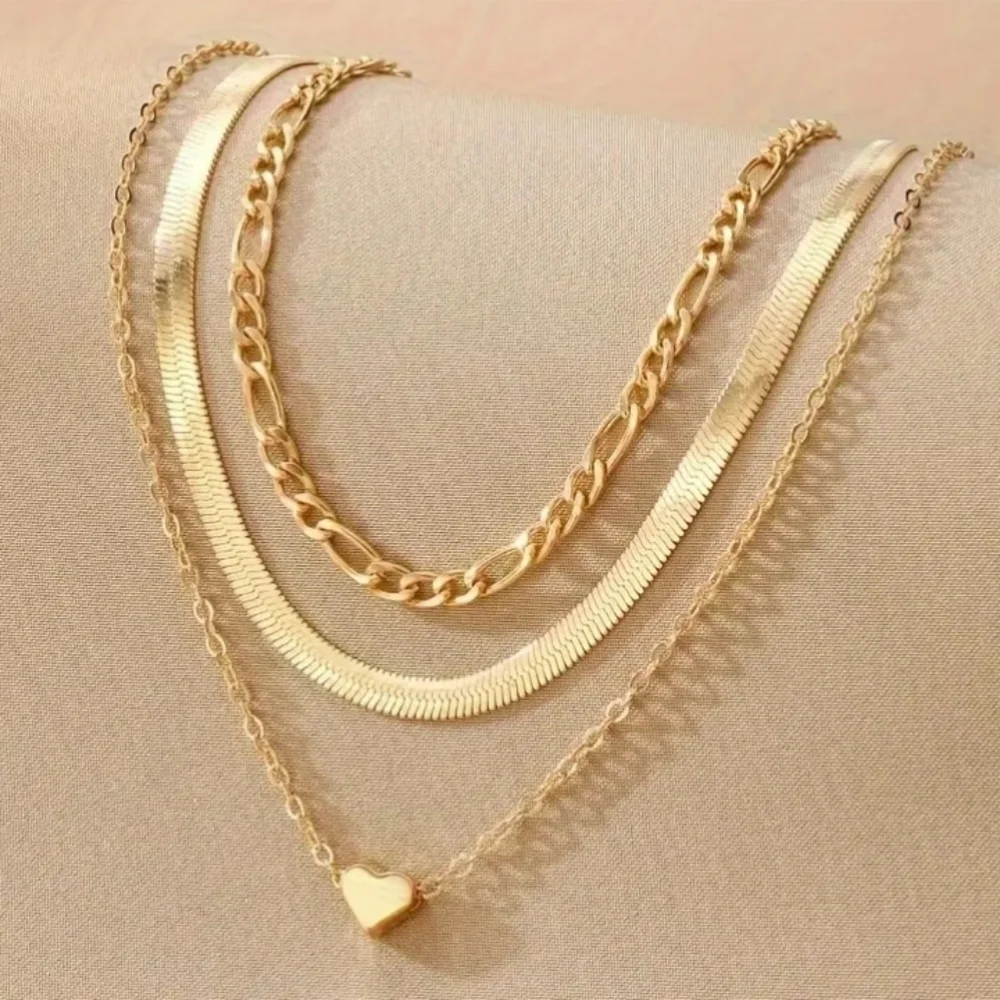 Gold Layered Heart Pendant Necklace - Picture 4 of 6